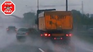 Aquaplaning kontra Audi na autostradzie A4.  STOP PIRAT