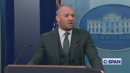 Conor Mcgregor m&oacute;wi jak globaliści niszczą jego dom -Irlandię celowo