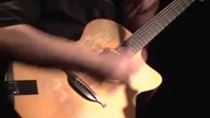 Niesowita umiejętność gry na gitarze