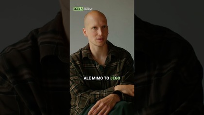 Pokochał krzesła, tłumaczy dlaczego są wyjątkowe #shorts
