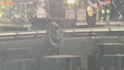 Bro kurt is life and he play BEFORE FOO FIGHTERS