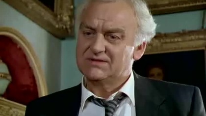 Inspector Morse S03E01 - Tajemnica kolegium (Ghost in the Machine)