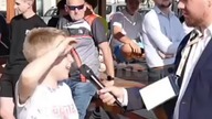 MENTZEN BEZ LITOŚCI DLA MŁODEGO CHŁOPAKA!