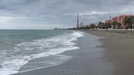 Malaga España - San Andres piaszczysta plaza w Hiszpanii 2024