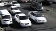 Zab&oacute;jstwo policjanta na środku ulicy