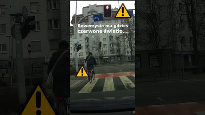 Rowerzysta ma gdzieś czerwone światło #shorts #rikordwidjo