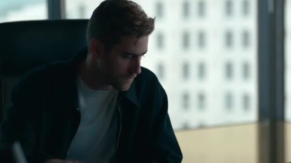 1 Spod powierzchni.  4.  napisy