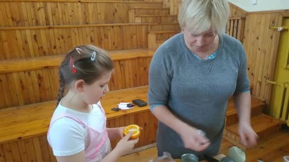 Warsztaty kulinarne i tenis stołowy w domu kultury w Markuszowie