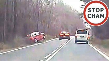 Wyprzedzanie na ciągłej i wjazd do rowu #2202 Wasze Filmy