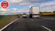 Zepchnięcie z jezdni na pas zieleni na autostradzie A1.  STOP PIRAT