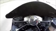 Motocyklista o mały włos od wypadku przy 200km/h