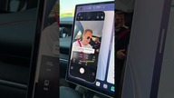Jak legalnie używać telefonu w trakcie jazdy? #xiaomi #xiaomisu7 #danielgrzyb #elektromobilność