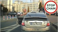 Wymuszenie, klakson...  klakson ...  i rzut butelką - agresja drogowa #1083 Wasze Filmy