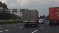 Kolejny geniusz w BMW na autostradzie