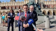  Grzegorz Braun: ZAKŁÓCONA konferencja i WYZWISKA od ruskich! Nie przenoście nam stolicy do Kijowa!