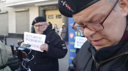 Pikieta pod ambasadą Ukrainy wojna dla kasy kosztem Polski 01-03-22rok.