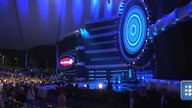 Tajemniczy uśmiech, a może spojrzenie przez plecy? Zobacz, jak gwiazdy pozowały na festiwalu