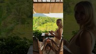 Kto chętny na kawę wśród pól ryżowych?  #bali