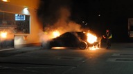 Pożar BMW na stacji paliw w Opolu