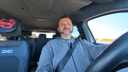 Pokaz przedpremierowy Dacia Striker.  Kiedy automat z LPG¿ Problem z Dusterem, spalanie LPG w trasie.  (720p 30fps AV1-48kbit AAC)