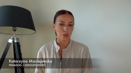 Komunikacja w pracy hybrydowej skuteczne porozumienie na odległość