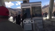 Albania: Rozwścieczony tłum niszczy bramki na autostradach po wprowadzeniu opłat