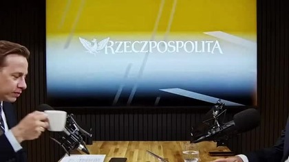 BOSAK DAŁ POPALIĆ DZIENNIKARZOWI! AŻ MU SIĘ RĘCE TRZĘSŁY!