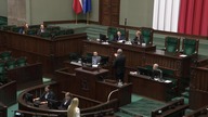 Grzegorz Braun do ministra: Ile przybyło nagrobków na cmentarzach z inskrypcją miał pierwszeństwo?