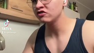 BABCIA SIKA DO ZLEWU! 