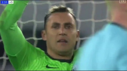 Navas broni rzut karny Messiego (10. 03. 2021)