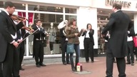 Orkiestra trolluje ludzi