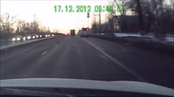  Zawracanie na ruchliwej drodze 