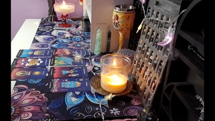 Kto do was idzie - On działa Ty wychodzisz z ograniczeń a w tle działa Góra