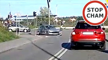 Potrącenie hulajnogi w Gdańsku - przeleciał przez samochód #1990 Wasze Filmy