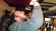 Efektowny barowy trick