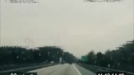 Rowerzysta szaleje na czeskiej autostradzie