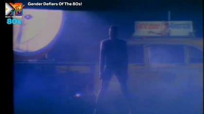 Grace Jones - Pull Up To The Bumper (MTV 80s UK)