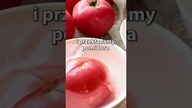 Jak szybko obrać pomidora ze skórki? #shorts #pomidor #bezskórki #obieranie #dosalatki #przetwory