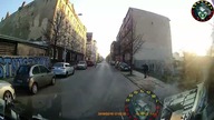 DZIECKO MAŁO NIE WPADŁO PO SAMOCHÓD GDZIE BYLI RODZICE