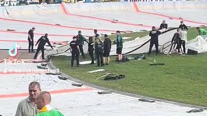 Ściąganie plandeki na W69 #lubuskisporttvp3 #sports #żużel #falubaz #speedway #shorts