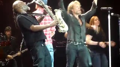 Bon Jovi w/ Kid Rock - Old Time Rock And Roll (London 2010)