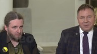 SOŚNIERZ MIAŻDŻY LEWAKA DOMAGAJĄCEGO SIĘ CENZ*RY INTERNETU!