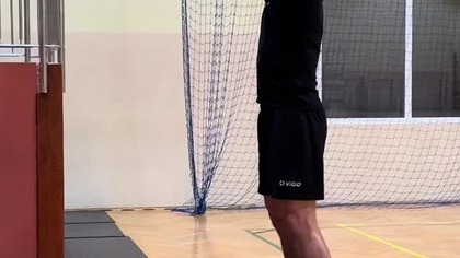 SKACZ wyżej robiąc TO #shorts #verticaljump