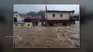 Rzeka ich pokonała.  Nie chcą wracać do domów mp4 686x432