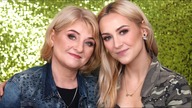 Maluję Swoją Mamę - WyzwanieA Ona Odpowiada Na Wasze Pytania - Tutorial Cery Dojrzałej