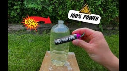 Hej, w tym filmie za pomocą różnych petard, sprawdzam jak zachowuje się plastikowa butelka z wodą, podczas eksplozji o różnym nasileniu. Możemy zaobserwować gwałtowny wzrost ciśnienia, powstawanie fali uderzeniowej oraz dynamicznej deformacji butelki. 

Muzyka: 
Music: Nebula by Next Route https://nextroutemusic.gumroad.com/
Free Download / Stream: https://www.audiolibrary.com.co/next-...
Promoted by Audio Library:     Hard · Euphoric · Trance by Next Route | N...  

Uwaga: 
Ze względu na własne bezpieczeństwo, nie należy naśladować czynności pokazanych w tym filmie. Autor nie ponosi żadnej odpowiedzialności za jakiekolwiek próby naśladowania eksperymentu.