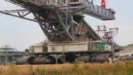 Reżyser zabójczych maszyn chyba wcześniej to oglądał
