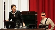 Co politycy robią w sejmie ?
