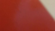 Nagi i ostro naćpany akrobata atakuje ludzi