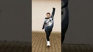 Nocny sweterek #shorts #sweterek #humor #sweter #zima #golf #noc #ksiezyc